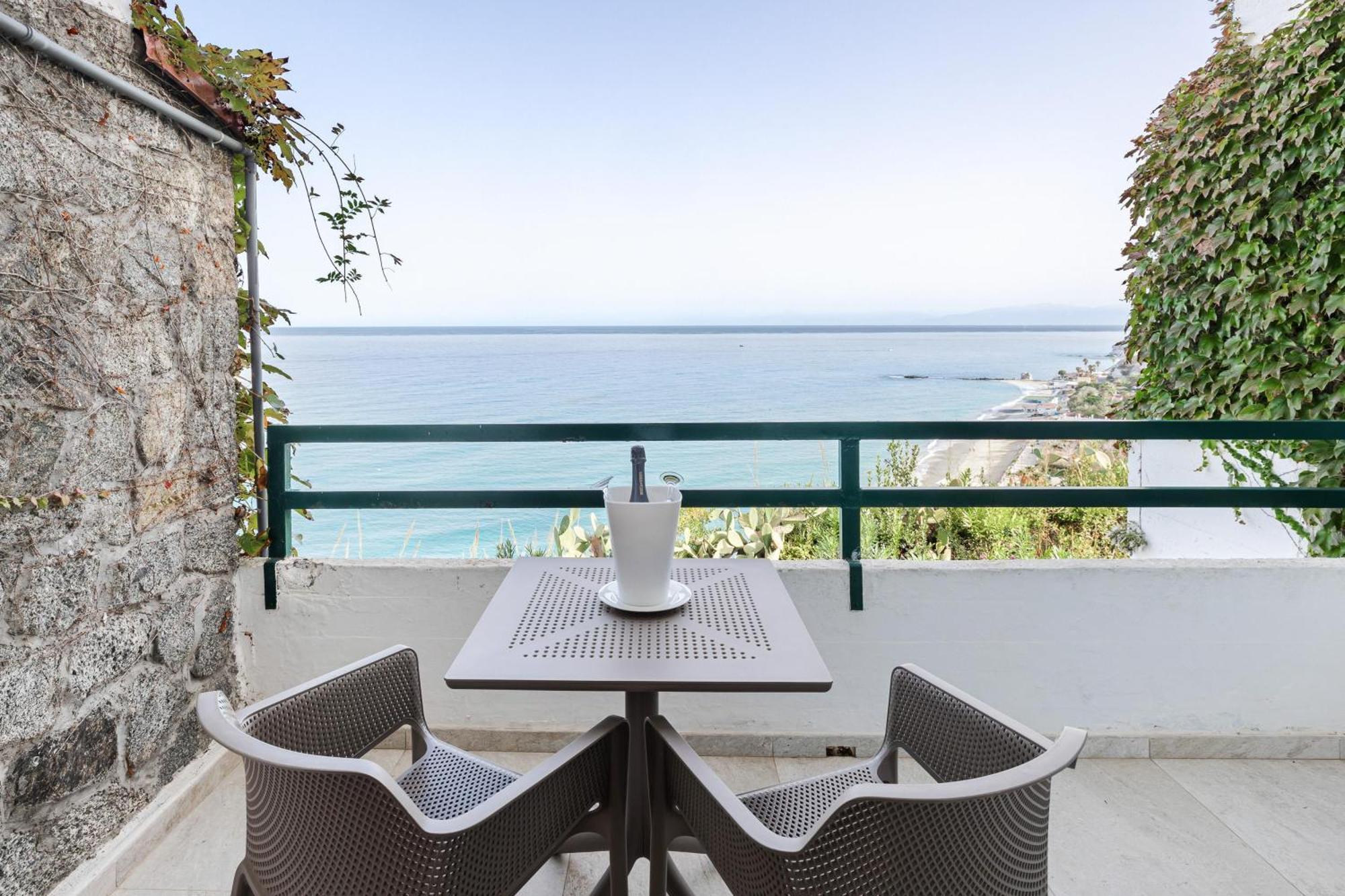 Aldiana Club Rocca Nettuno Calabria 호텔 트로페아 외부 사진